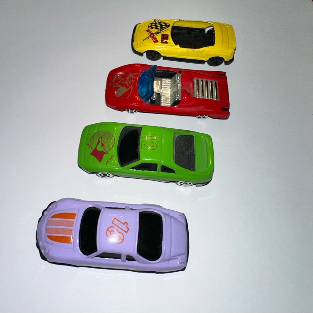 Bundle of 4 small cars 3” long - Picture 2 of 3